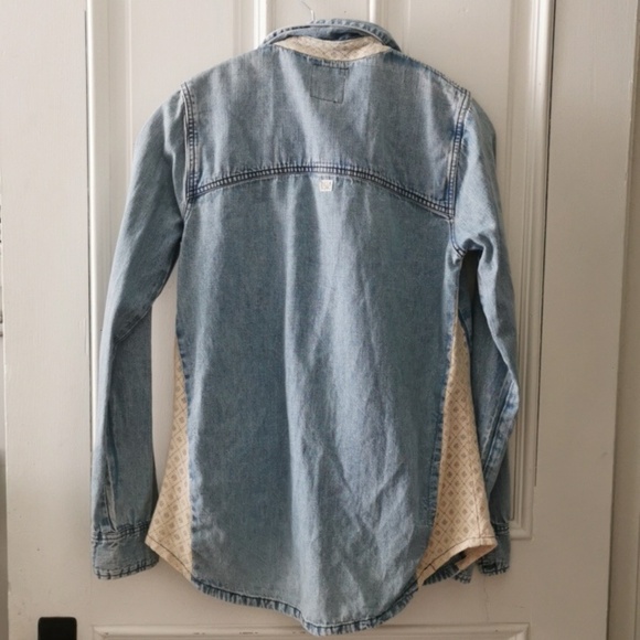 Billabong denim and lace button down shirt. cowboystyle, western, Size Small - Picture 5 of 8